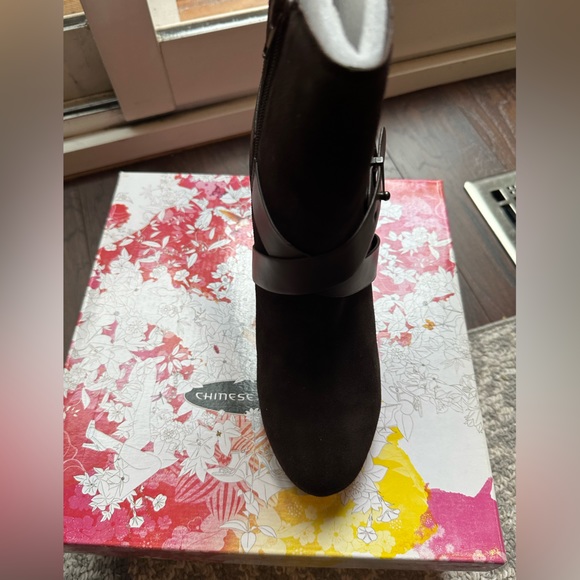 BN Chinese Laundry Boots - Picture 2 of 3